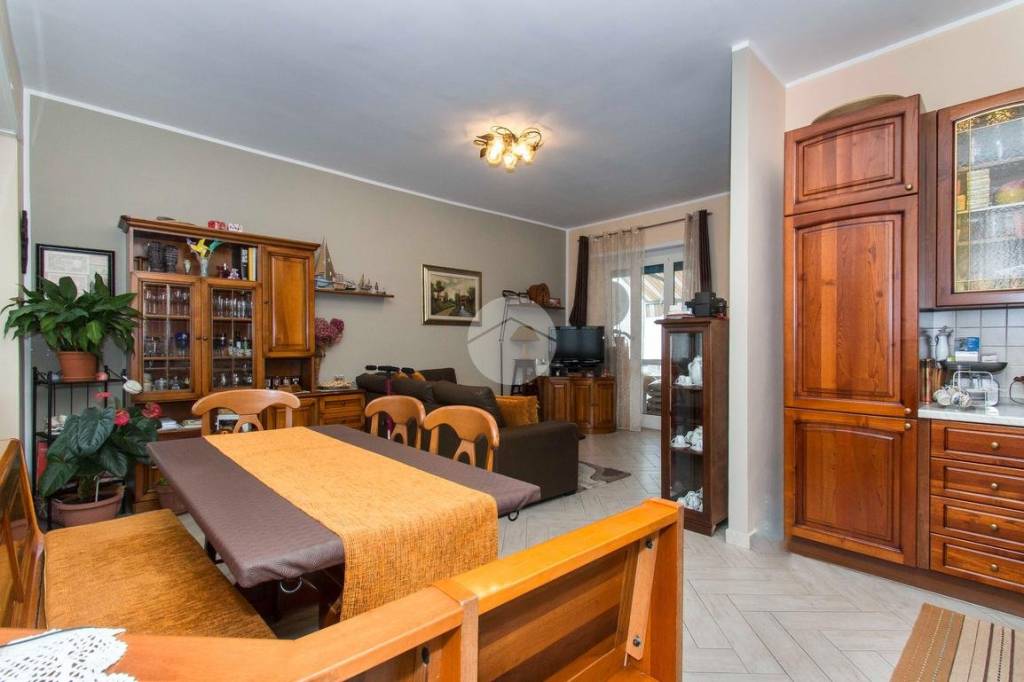 appartamento in vendita a Giaveno in zona Selvaggio