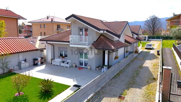 appartamento in vendita a Giaveno in zona Villa