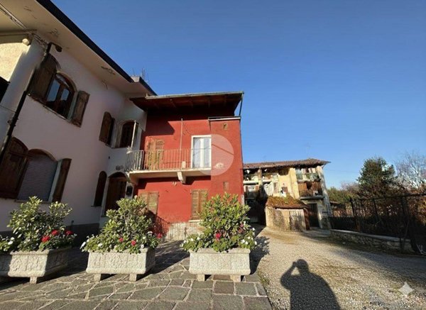 casa indipendente in vendita a Giaveno in zona Pontepietra