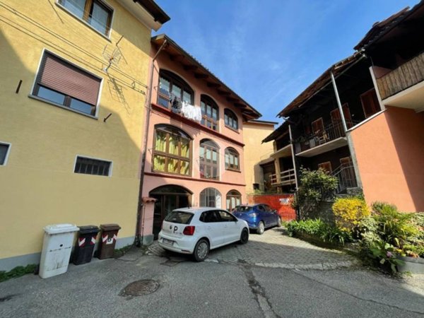 casa indipendente in vendita a Giaveno