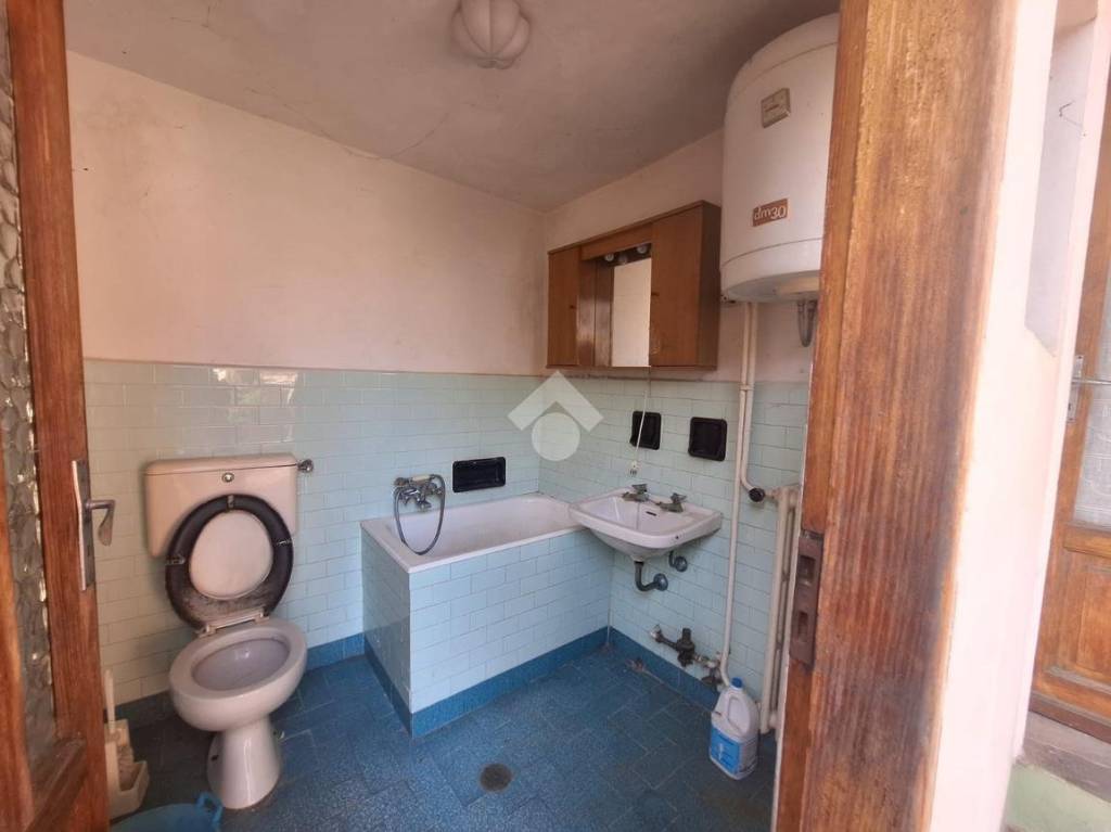 casa indipendente in vendita a Giaveno in zona Villa