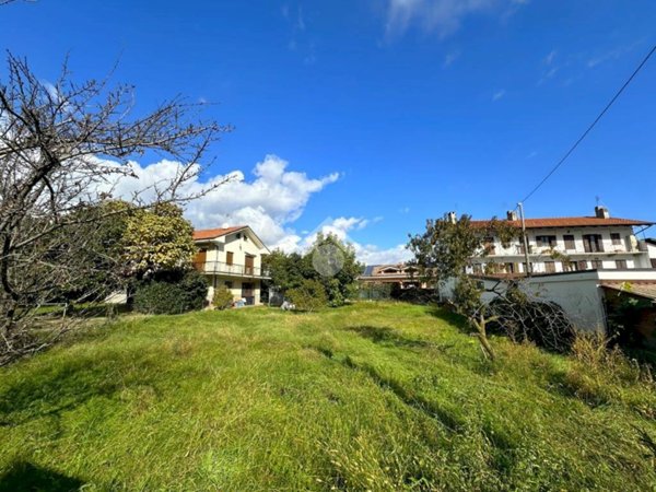 terreno edificabile in vendita a Giaveno in zona Ruata Sangone