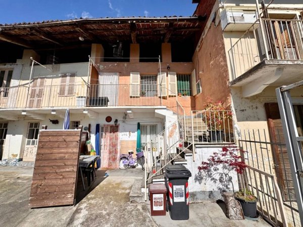 casa indipendente in vendita a Giaveno