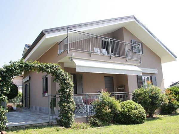 casa indipendente in vendita a Giaveno in zona Villa
