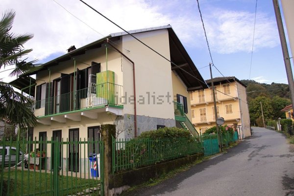 casa indipendente in vendita a Giaveno in zona Pontepietra