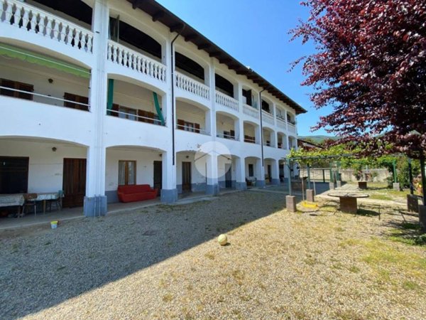 appartamento in vendita a Giaveno in zona Sala