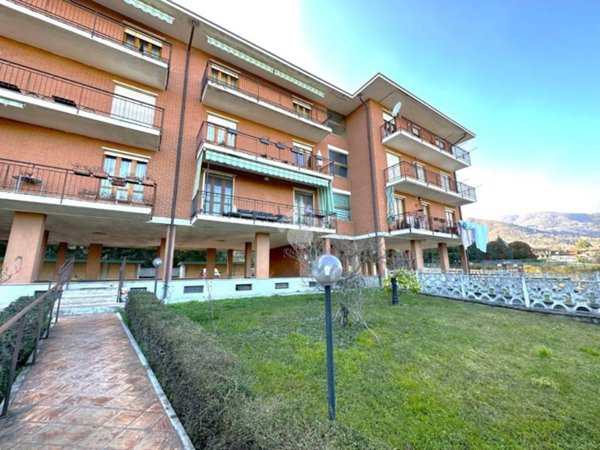 appartamento in vendita a Giaveno in zona Sala