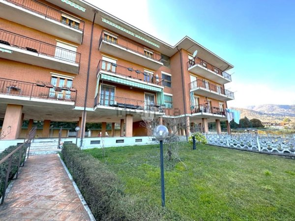 appartamento in vendita a Giaveno in zona Sala