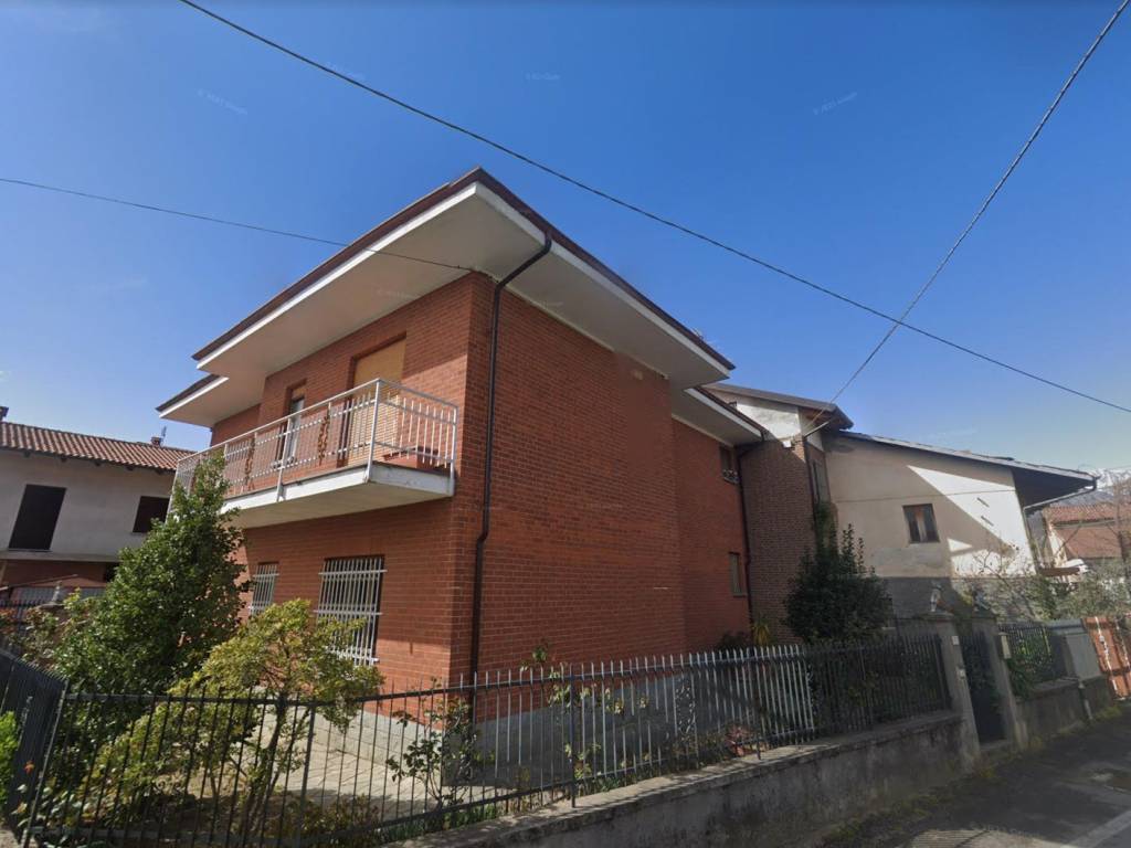 appartamento in vendita a Giaveno in zona Buffa