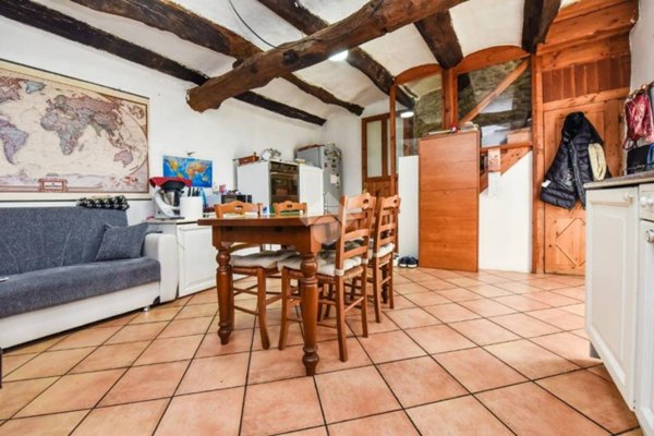 casa semindipendente in vendita a Giaveno in zona Villa