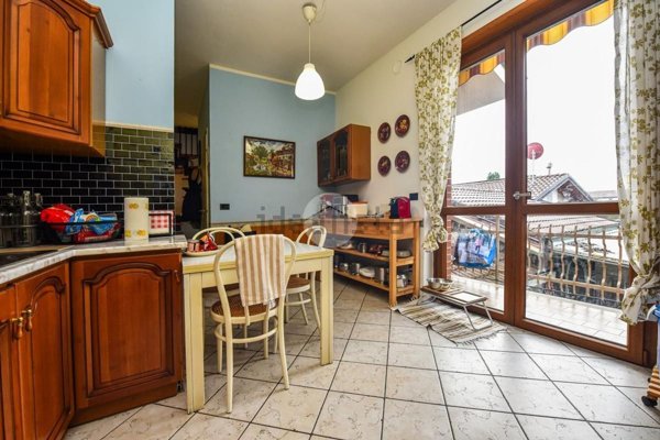 appartamento in vendita a Giaveno in zona Sala