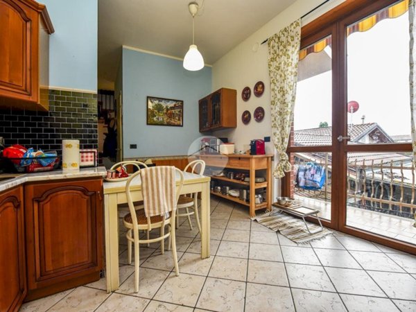 appartamento in vendita a Giaveno in zona Sala