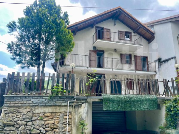 casa indipendente in vendita a Giaveno
