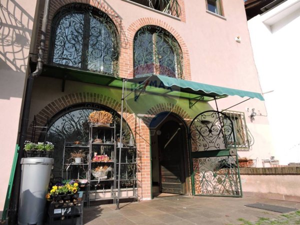 casa indipendente in vendita a Giaveno in zona Pontepietra