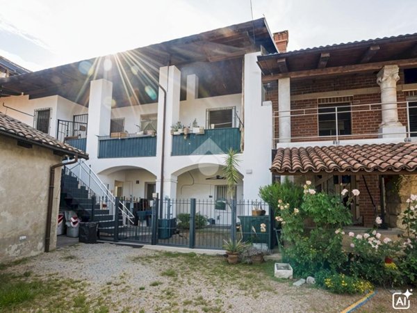 casa semindipendente in vendita a Giaveno in zona Buffa