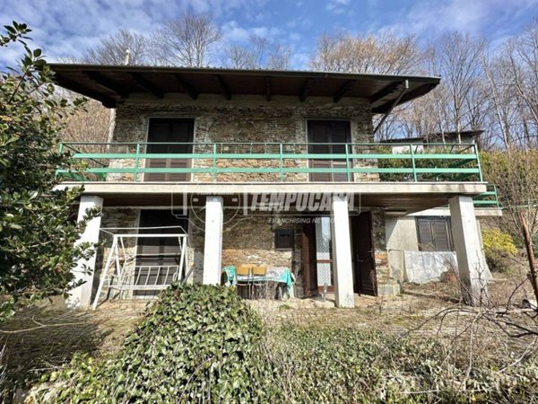 casa indipendente in vendita a Giaveno in zona Villa