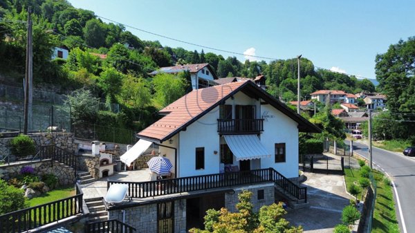 casa indipendente in vendita a Giaveno in zona Villa