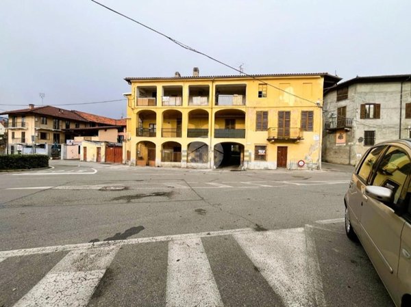 appartamento in vendita a Giaveno in zona Sala