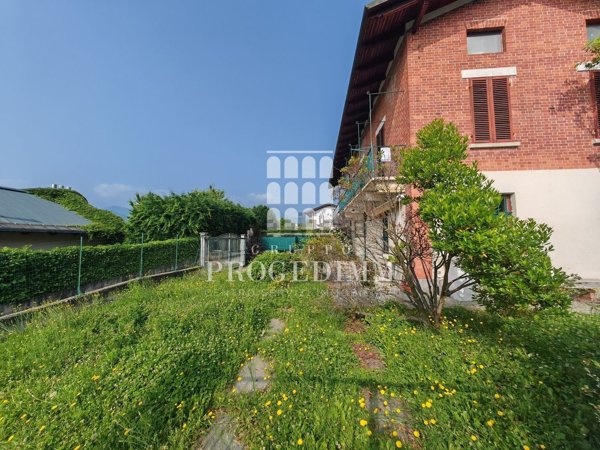 casa indipendente in vendita a Giaveno