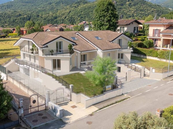 casa indipendente in vendita a Giaveno in zona Buffa