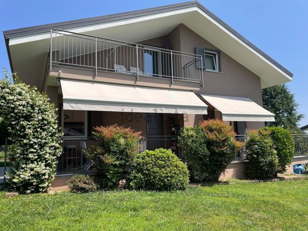casa indipendente in vendita a Giaveno in zona Villa