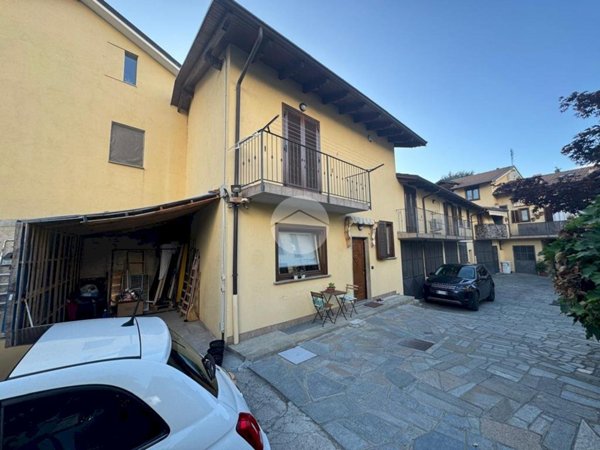 casa indipendente in vendita a Giaveno