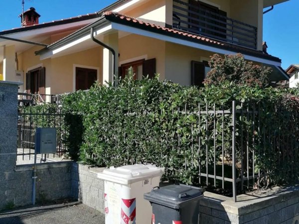 casa indipendente in vendita a Giaveno in zona Villa