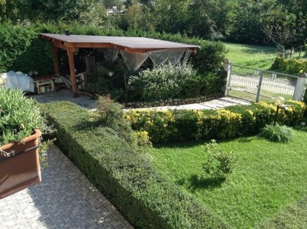 casa semindipendente in vendita a Giaveno in zona Sala