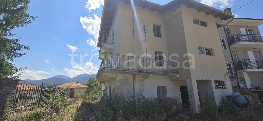 appartamento in vendita a Giaveno in zona Selvaggio