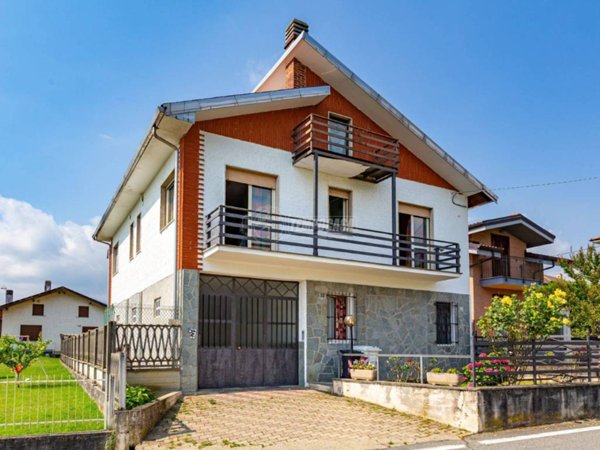 casa indipendente in vendita a Giaveno in zona Selvaggio