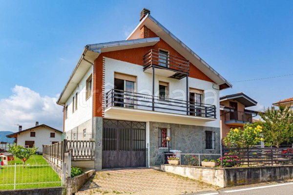 casa indipendente in vendita a Giaveno in zona Selvaggio