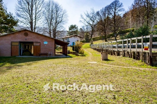 casa indipendente in vendita a Giaveno