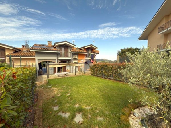 casa indipendente in vendita a Giaveno in zona Villa