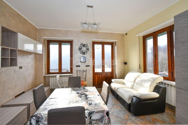 appartamento in vendita a Giaveno in zona Maddalena