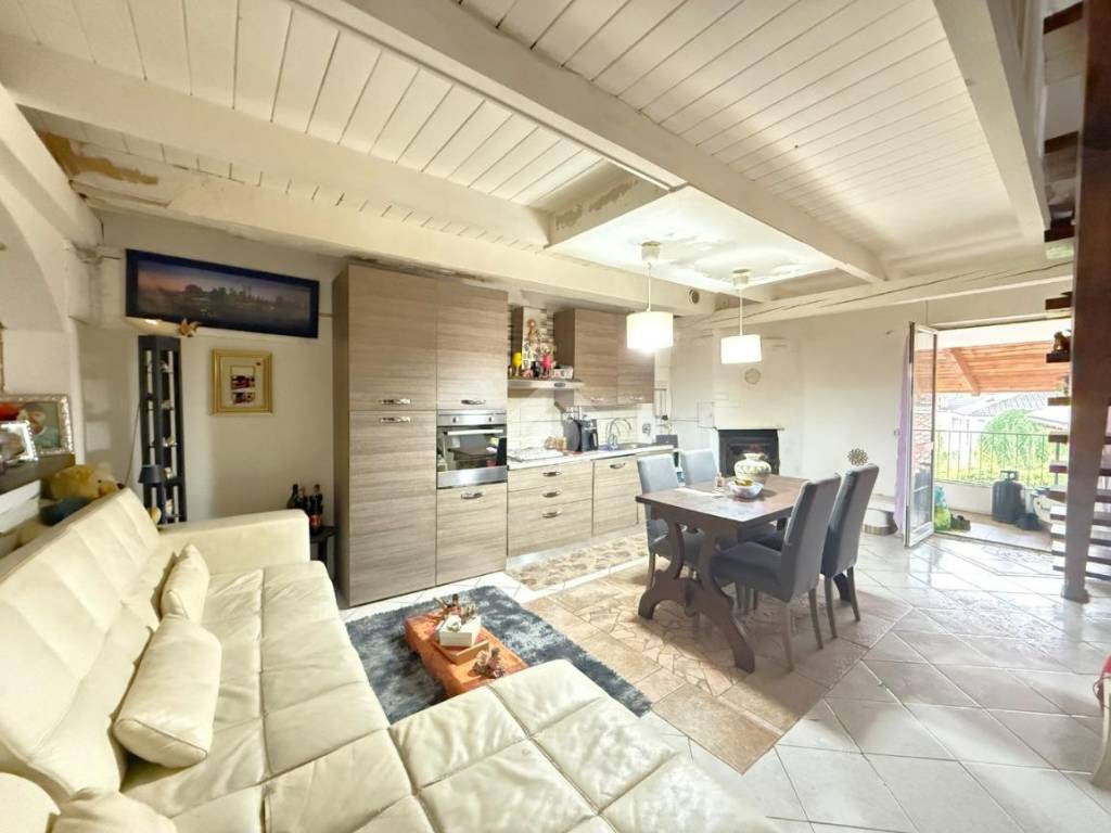 appartamento in vendita a Giaveno