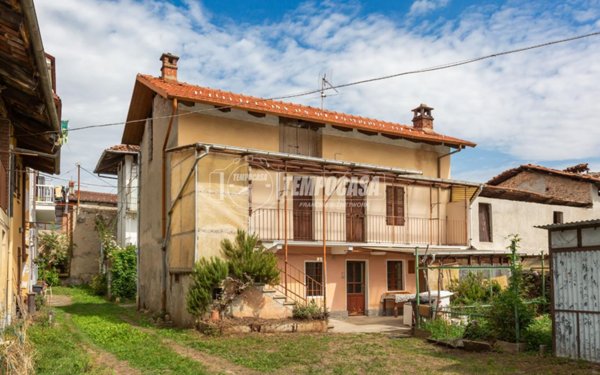 casa indipendente in vendita a Giaveno in zona Ruata Sangone