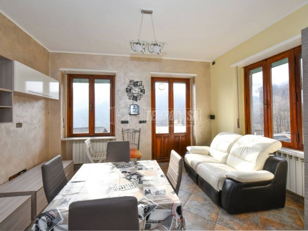 appartamento in vendita a Giaveno in zona Maddalena