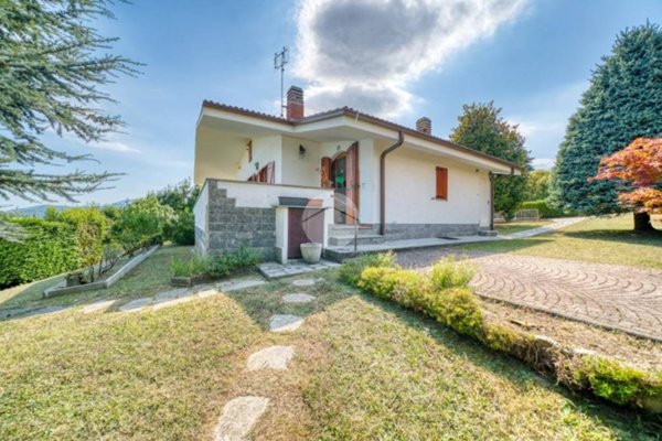 casa indipendente in vendita a Giaveno in zona Villa