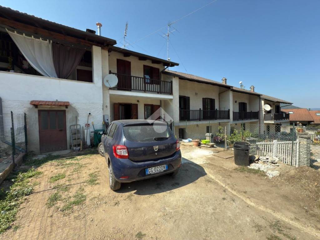 casa semindipendente in vendita a Giaveno