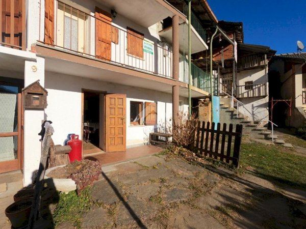 casa semindipendente in vendita a Giaveno in zona Maddalena