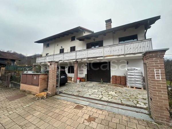 casa indipendente in vendita a Giaveno in zona Villa
