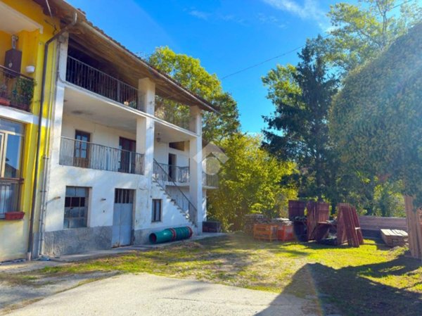 casa indipendente in vendita a Giaveno