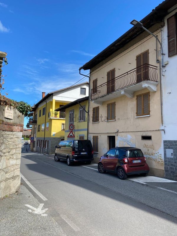 casa indipendente in vendita a Giaveno
