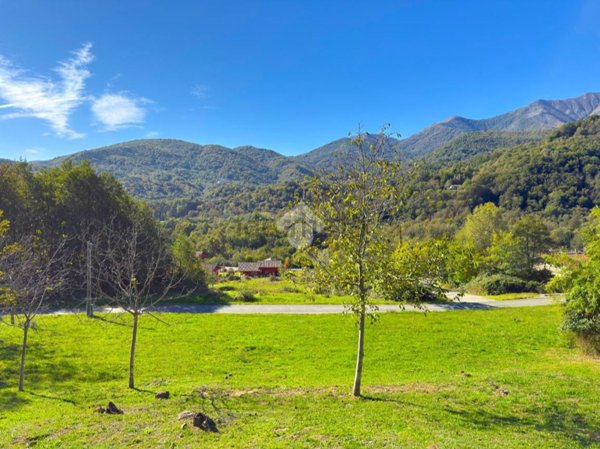 terreno edificabile in vendita a Giaveno