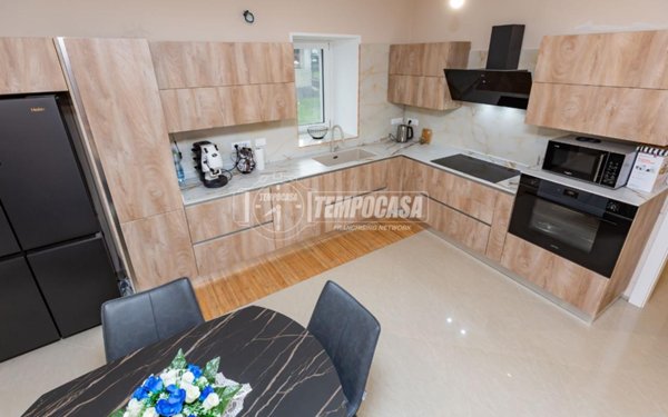 appartamento in vendita a Giaveno in zona Villa