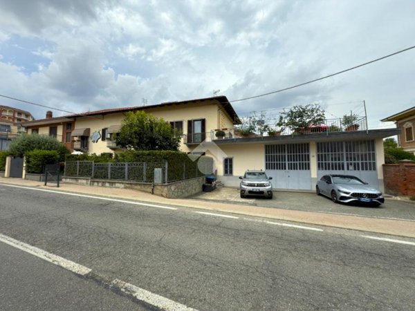 casa indipendente in vendita a Giaveno in zona Villa