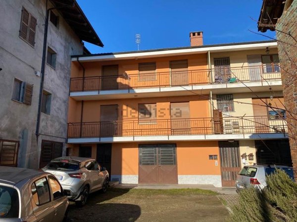 casa indipendente in vendita a Giaveno in zona Villa