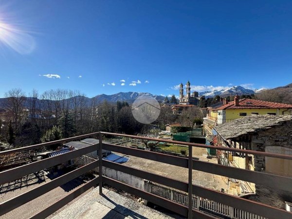 casa semindipendente in vendita a Giaveno in zona Selvaggio