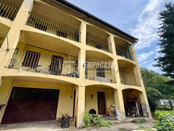 casa indipendente in vendita a Giaveno in zona Pontepietra