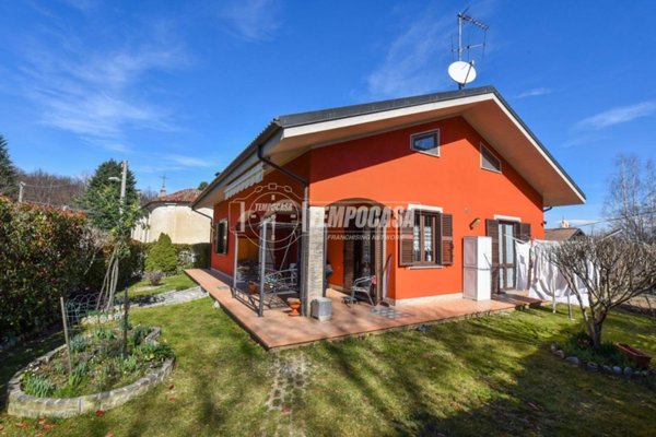 casa indipendente in vendita a Giaveno in zona Villa